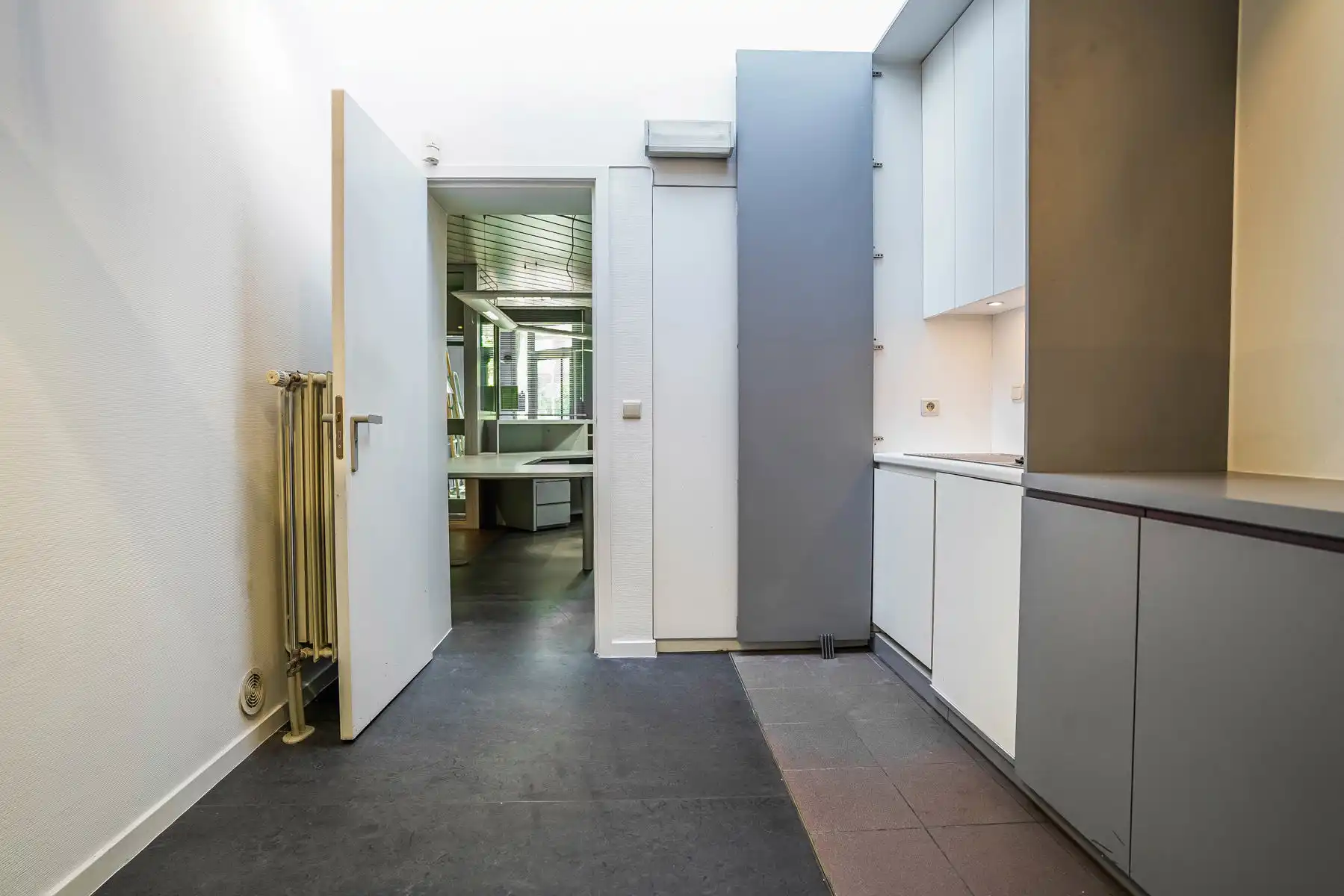 Commercieel gelijkvloers in het hart van Breendonk! foto 13