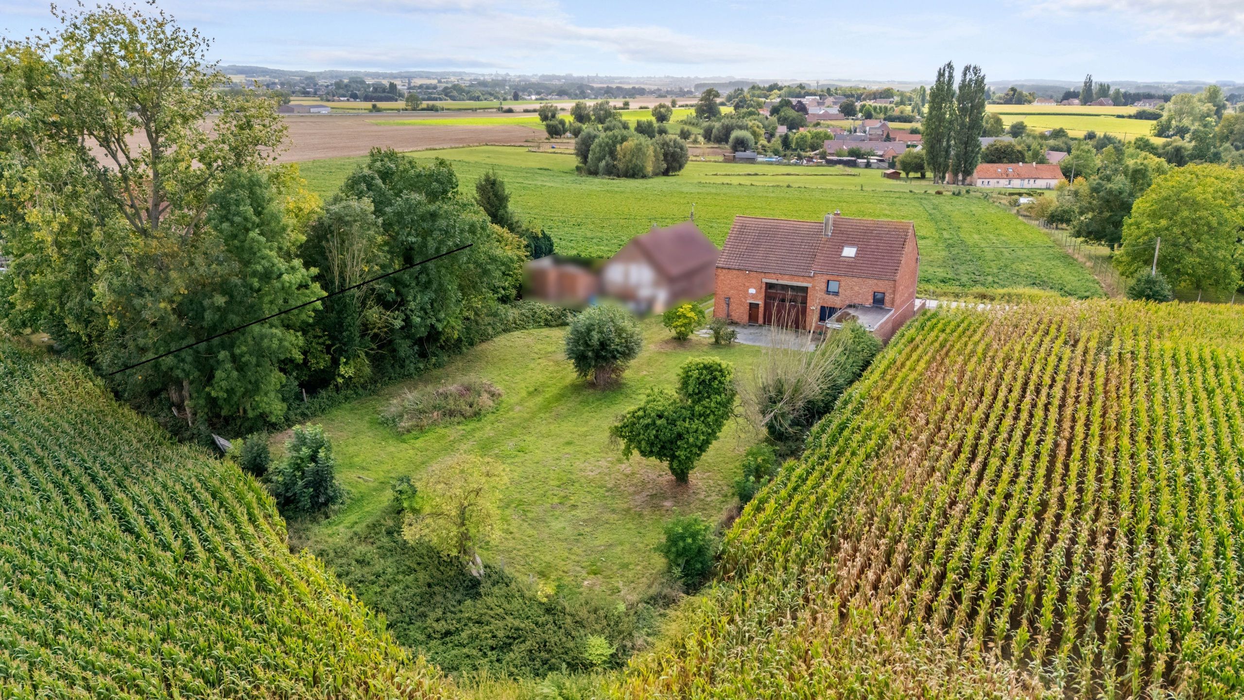 Hoofdfoto van de publicatie: Gezellige woning met natuurlijke tuin/bosje  op +/- 18a50