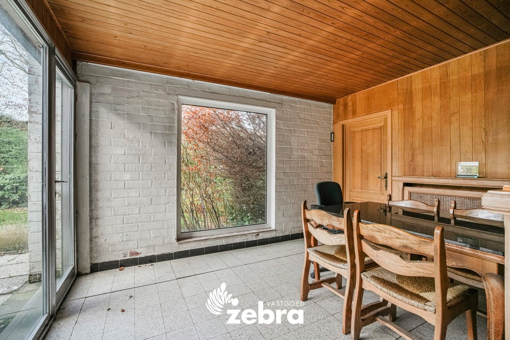 Statige woning met 4 slaapkamers en veel potentieel te centrum Tielt! foto 9