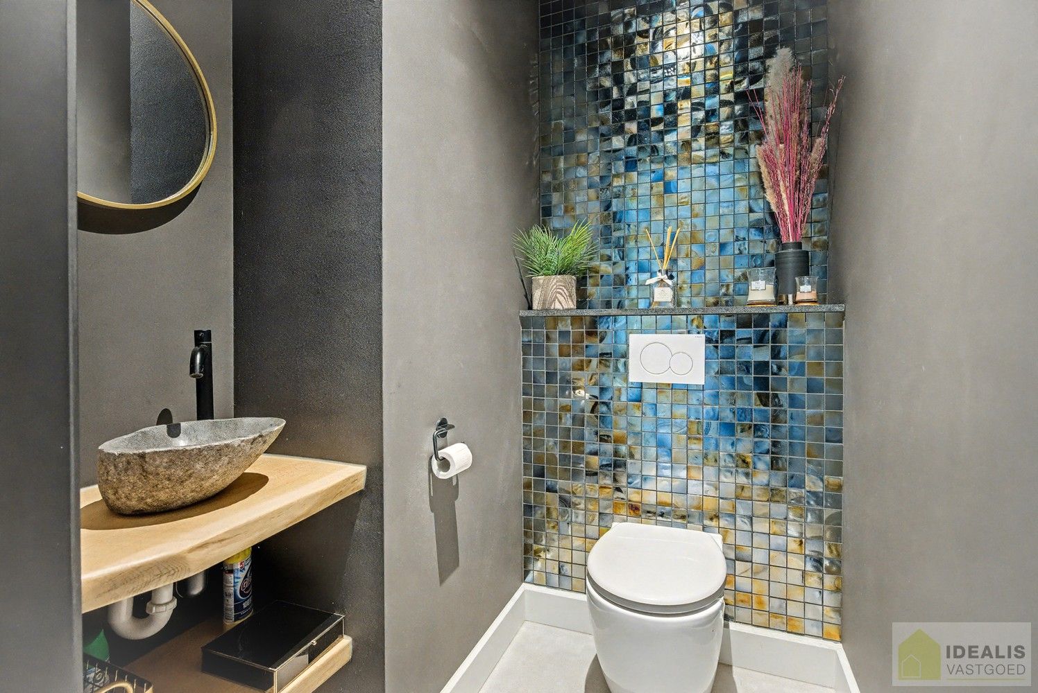 IDEALIS VASTGOED - BIJZONDERE EN HOOGWAARDIG AFGEWERKTE VILLA OP GEGEERDE LOCATIE foto 31