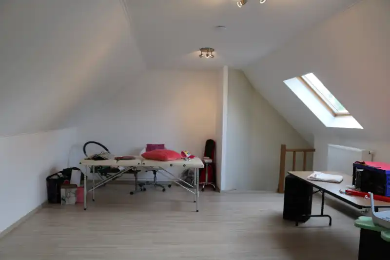 Landelijk gelegen woning, echte aanrader!! foto 26