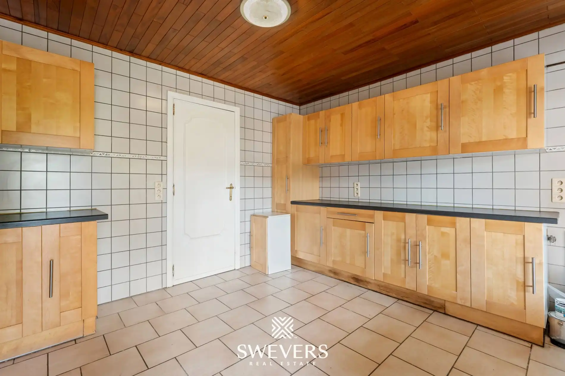 Charmante open bebouwing met 3 slaapkamers, zonnige tuin en renovatiepotentieel foto 13