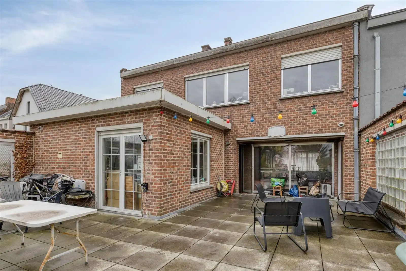 Ruime woning met 4 slaapkamers te Huizingen foto 3