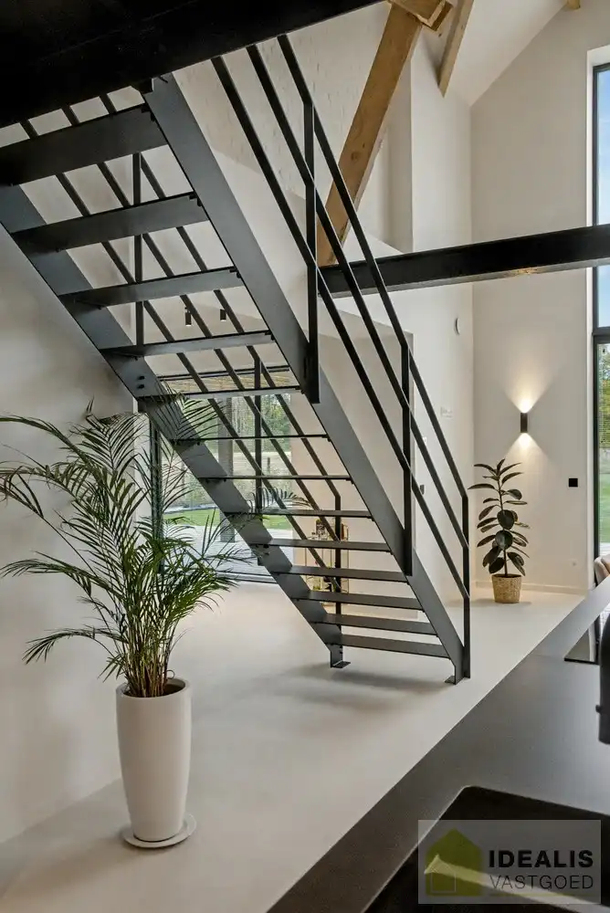 IDEALIS VASTGOED - EEN BIJZONDER HUIS, EEN BIJZONDERE LOCATIE, EEN UNIEKE KANS OM TE WONEN IN EEN AUTHENTIEK LANDHUIS MET EEN PRACHTIGE INRICHTING EN EEN HOOGWAARDDIGE AFWERKINGSGRAAD! foto 39