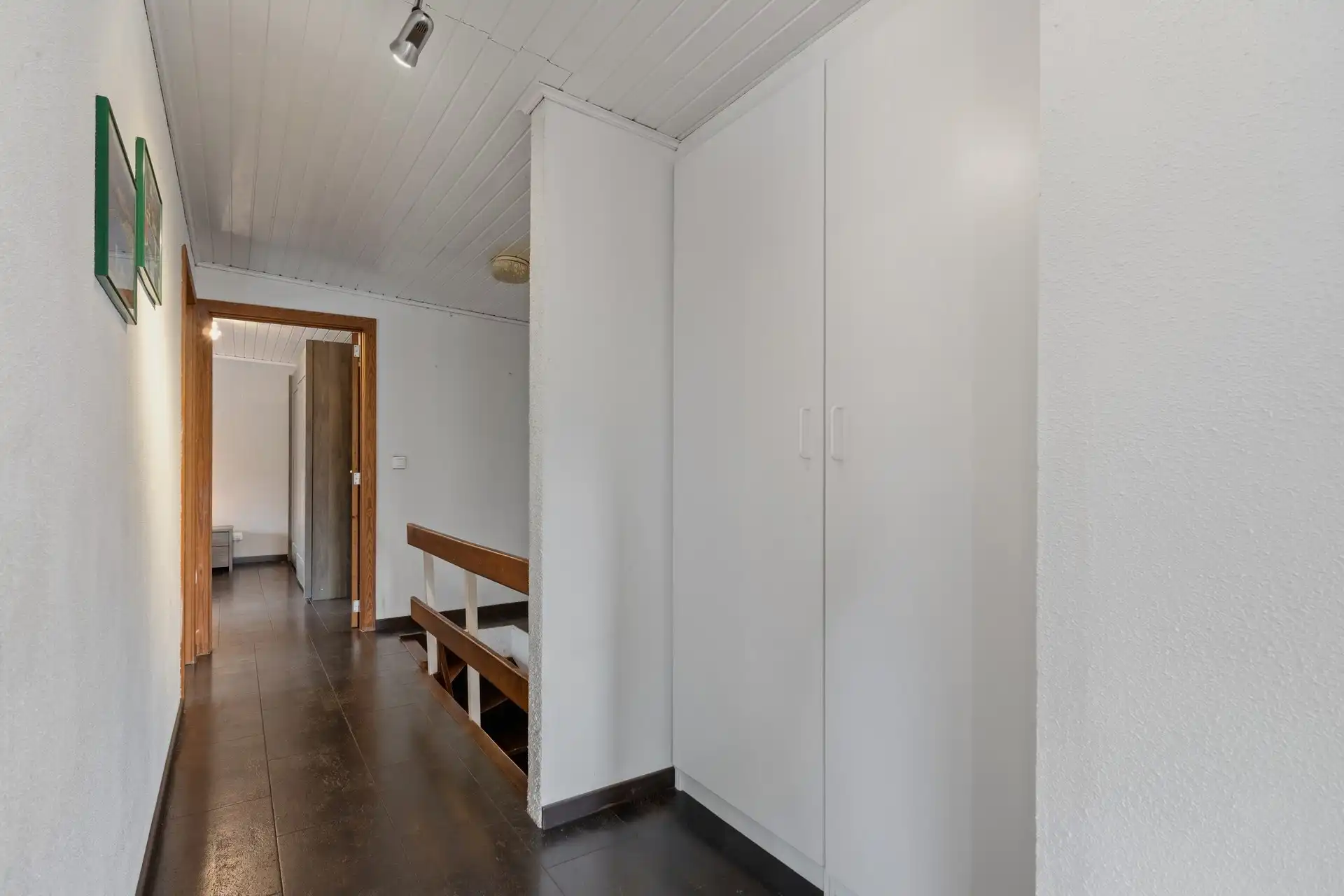 Energiezuinige woning met 3 slaapkamers, aparte garage en fraai aangelegde tuin op rustige ligging te Berlare foto 19
