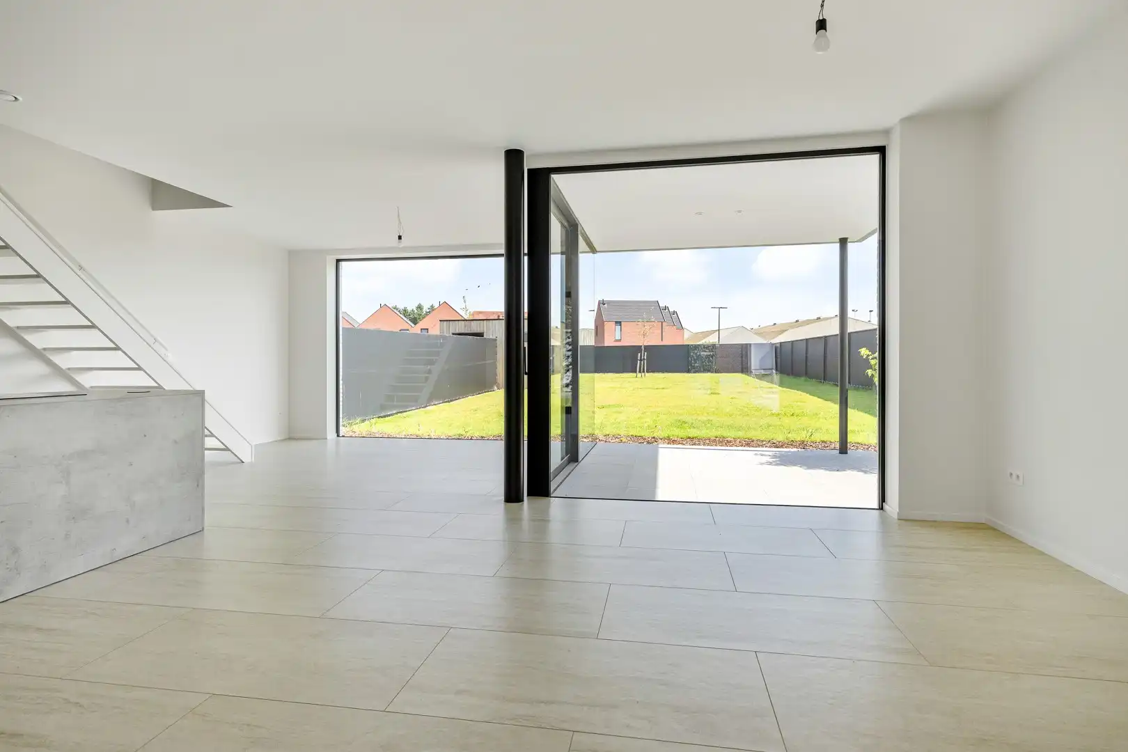 Moderne nieuwbouwwoning met hoogwaardige afwerking in Sint-Truiden (Wilderen).  Aankoop aan 6% btw mogelijk onder voorwaarden. foto 9