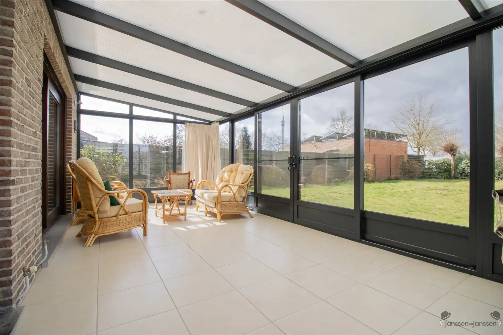 Gelijkvloerse woning met 2 slaapkamers op 867 m² foto 11