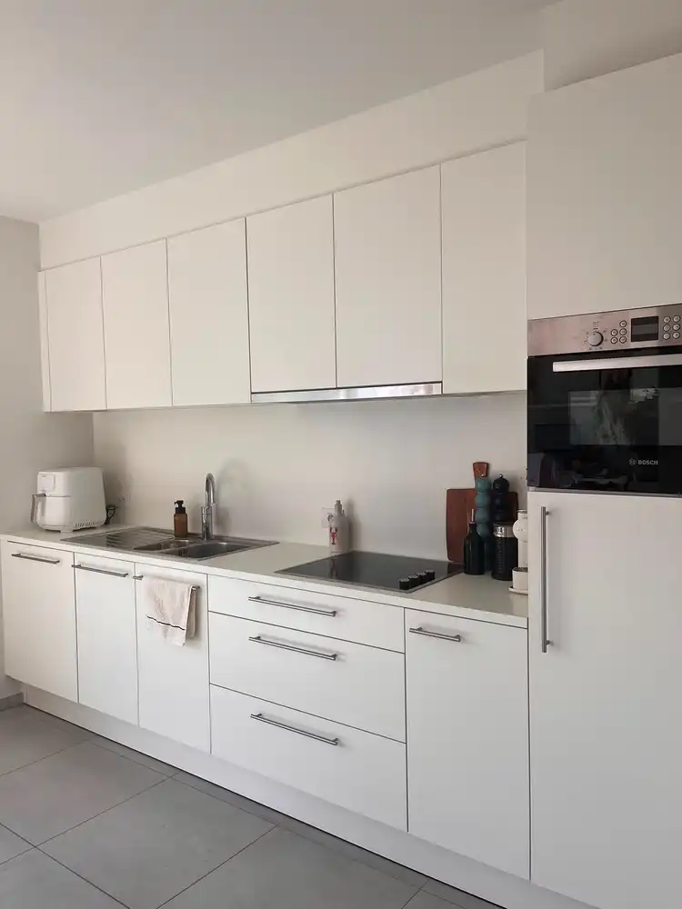 Centraal gelegen en instapklaar appartement te huur in Kortrijk foto 4