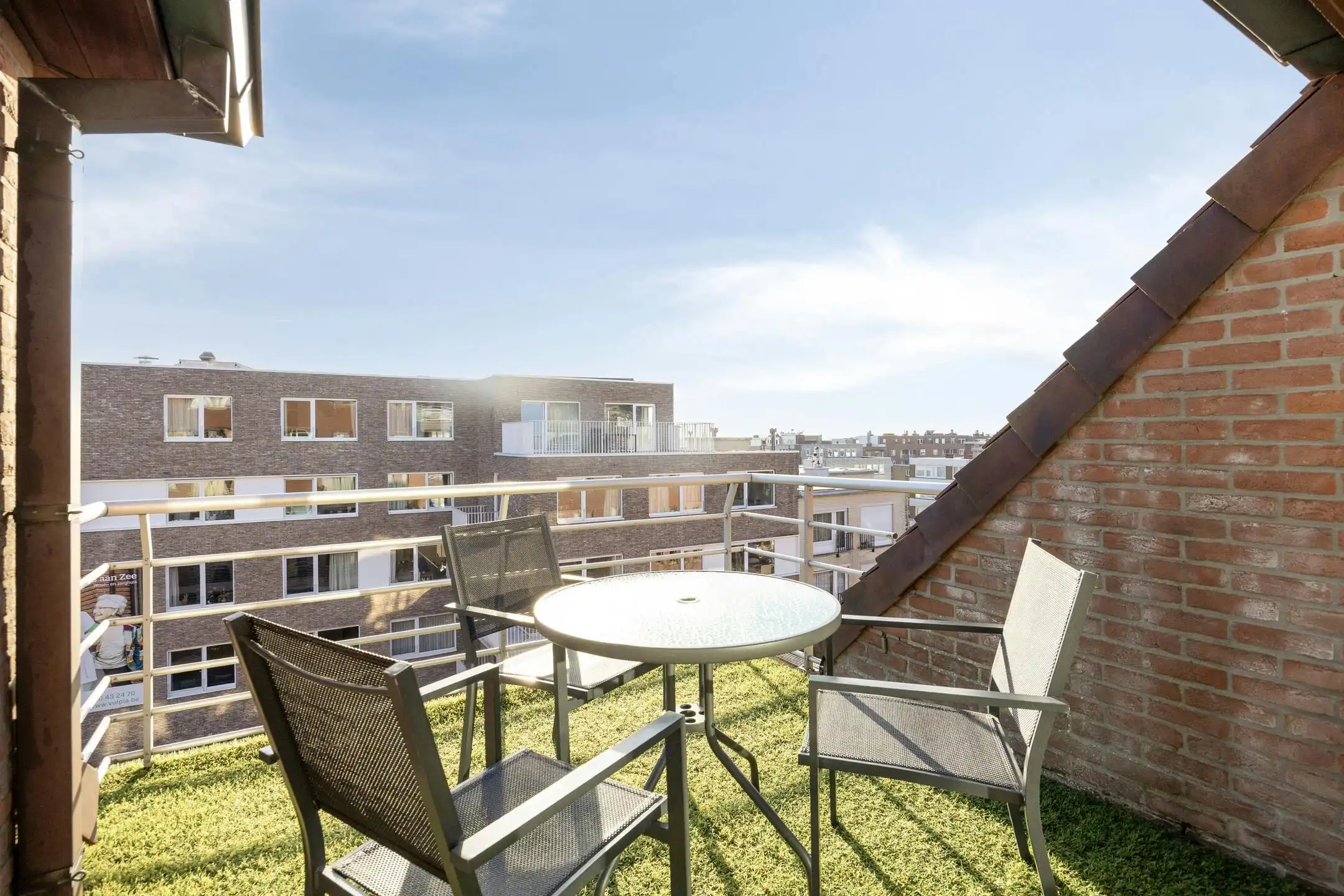 Lichtrijk duplex appartement te koop in Blankenberge foto 11