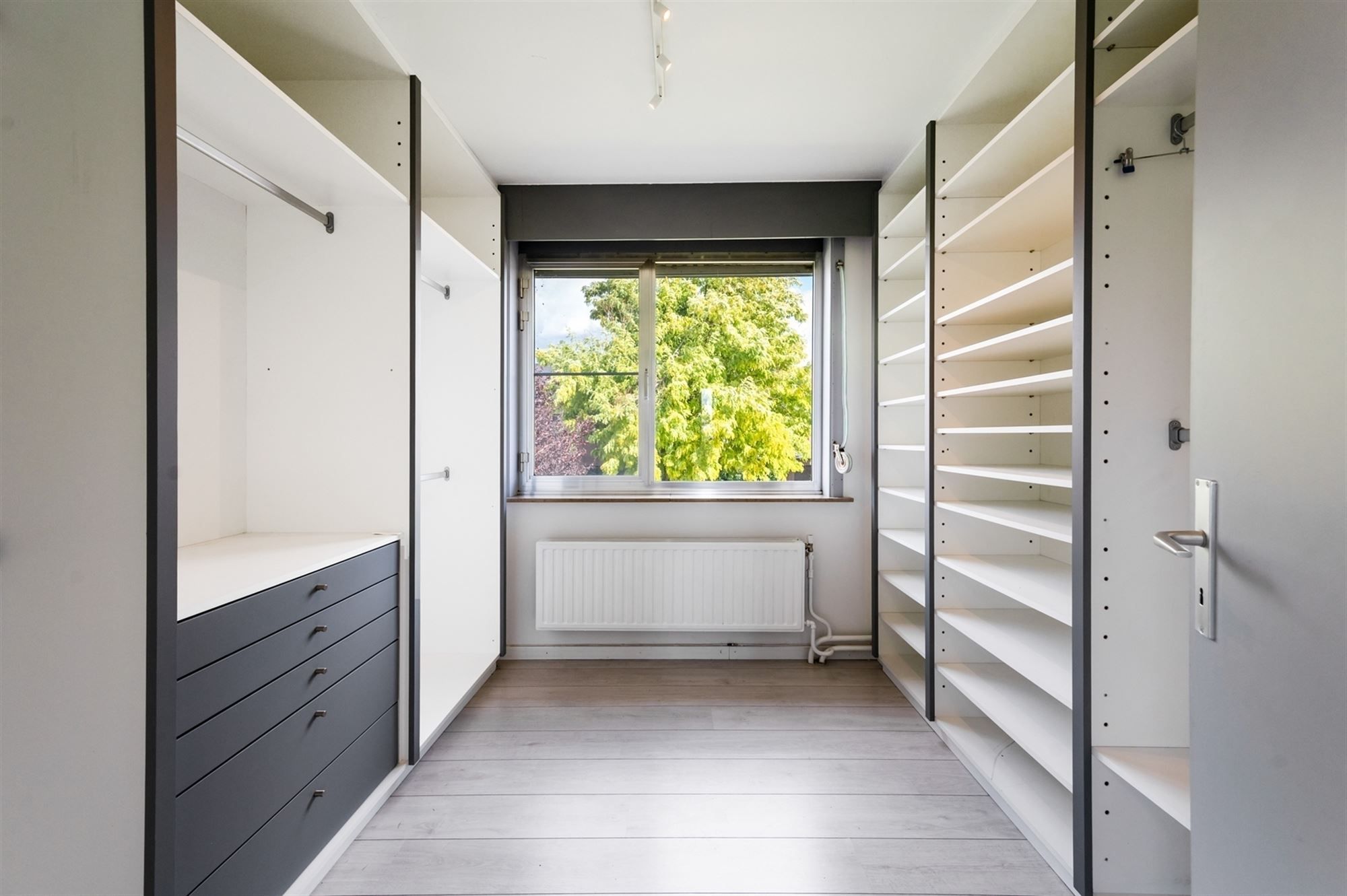 Recent gemoderniseerde woning te Duffel foto 8