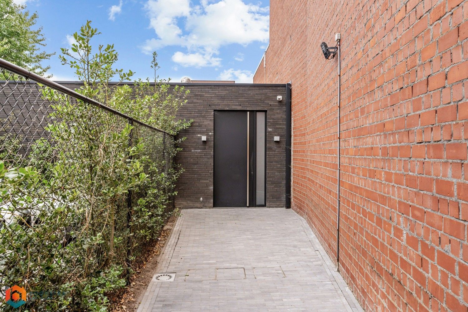 Ruime woning met dubbele praktijkruimte te Boom foto 24