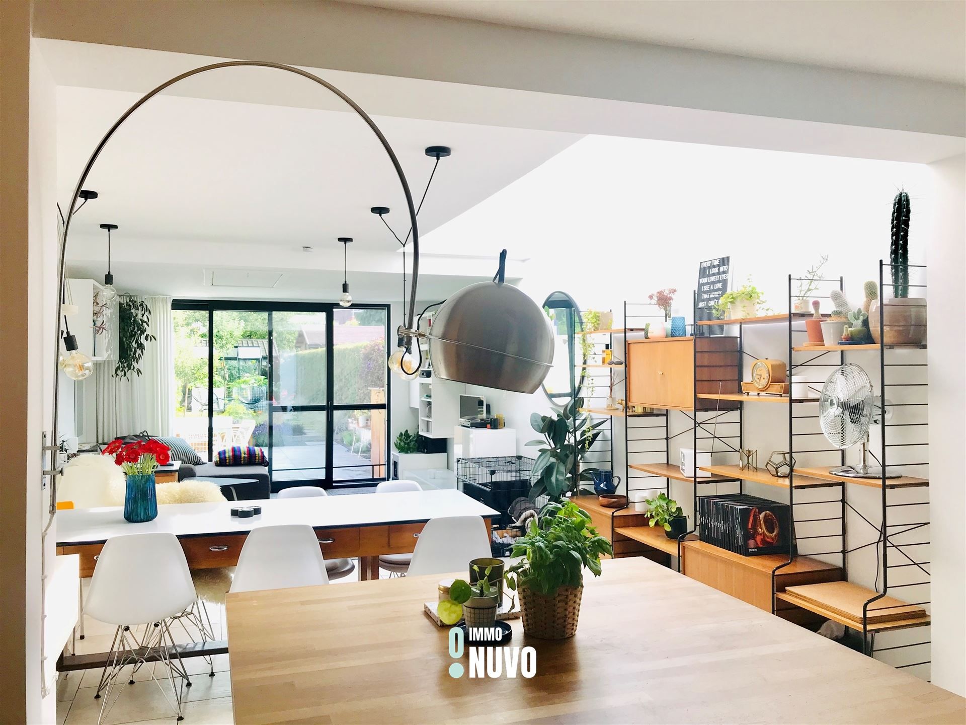Instapklare lichtrijke woning met tuin foto 6