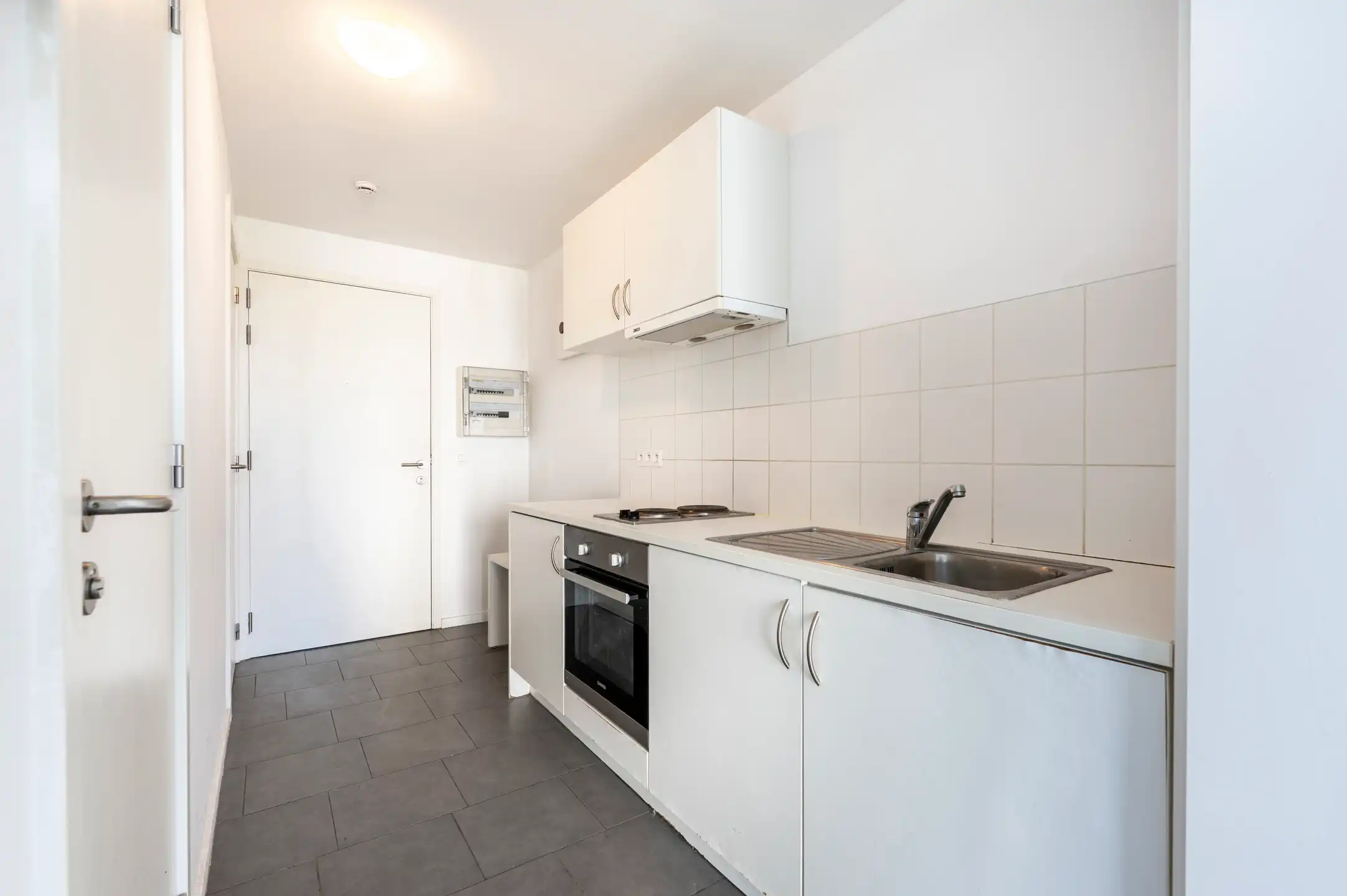 Lichtrijke studio met terras en topligging in Antwerpen foto 7