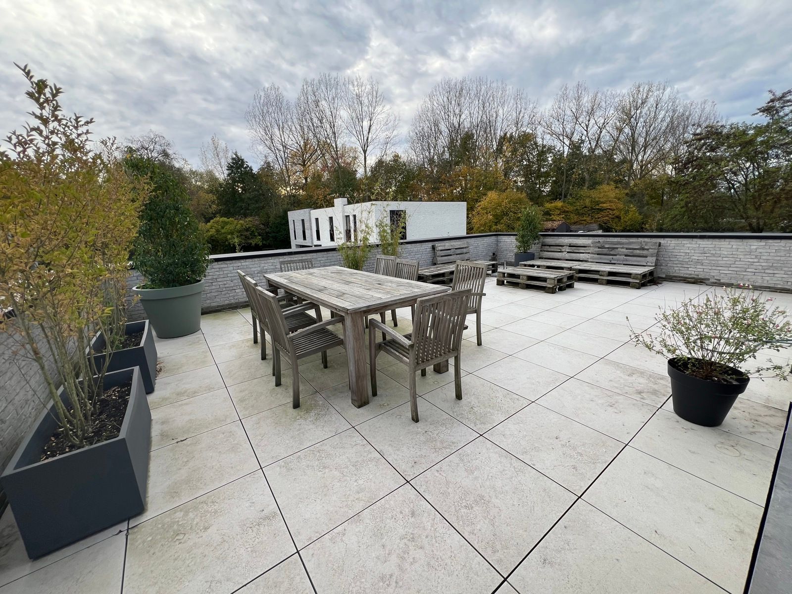 App (2023) met 2 slpk, groot terras (60m²) en carport foto 10