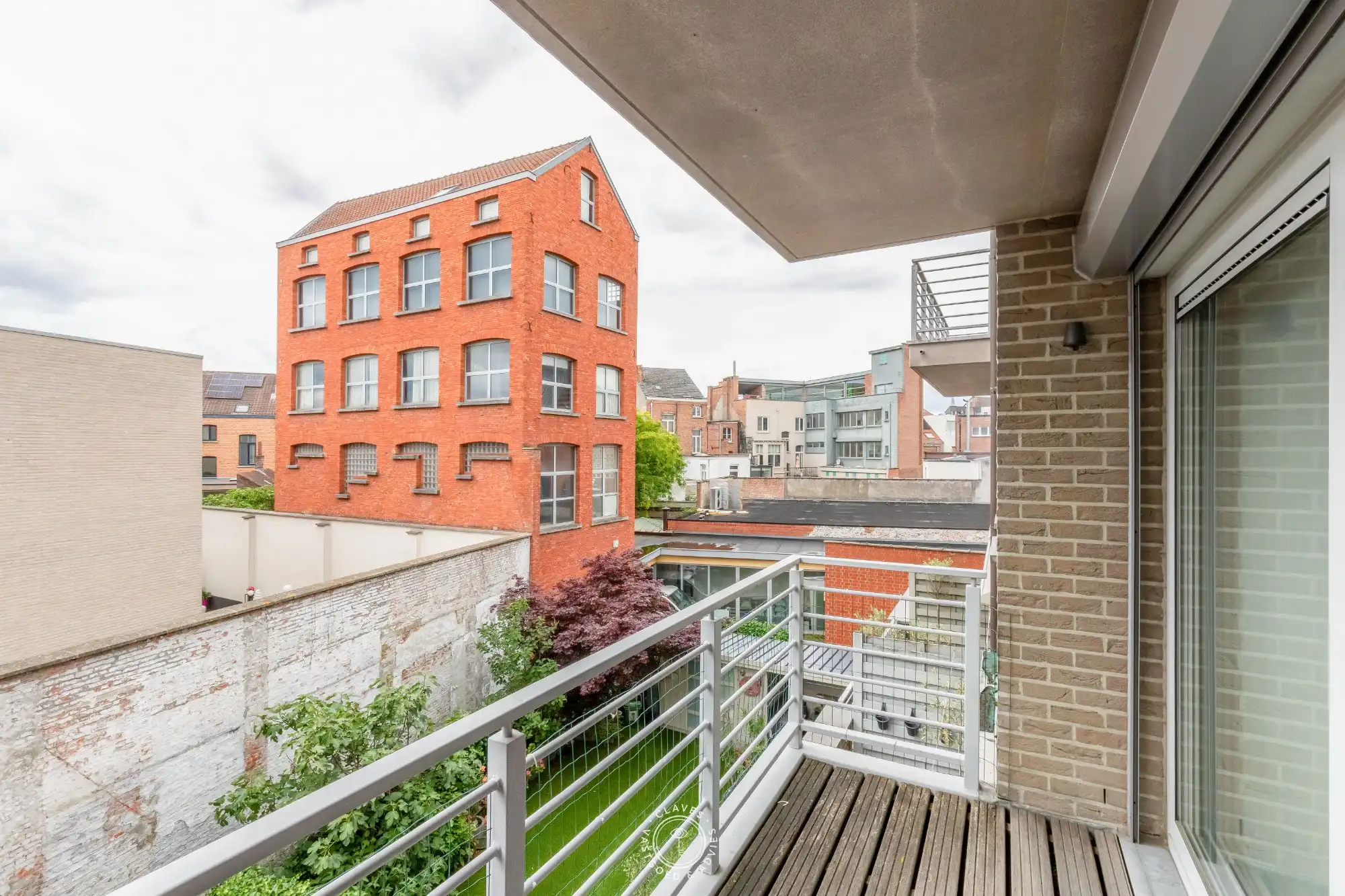 Zeer verzorgd interessant 3 slaapkamer appartement met autostaanplaats foto 24