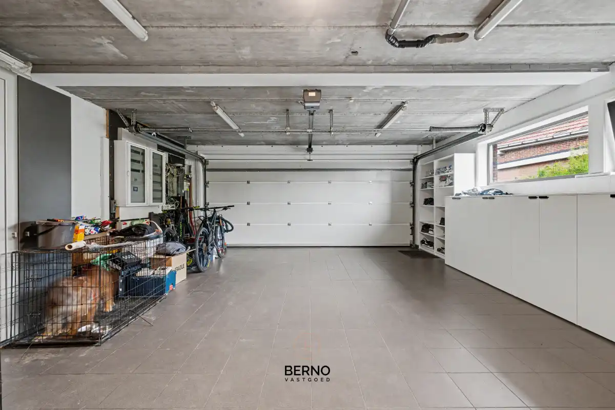 Exclusieve en moderne villa met luxe afwerking foto 20