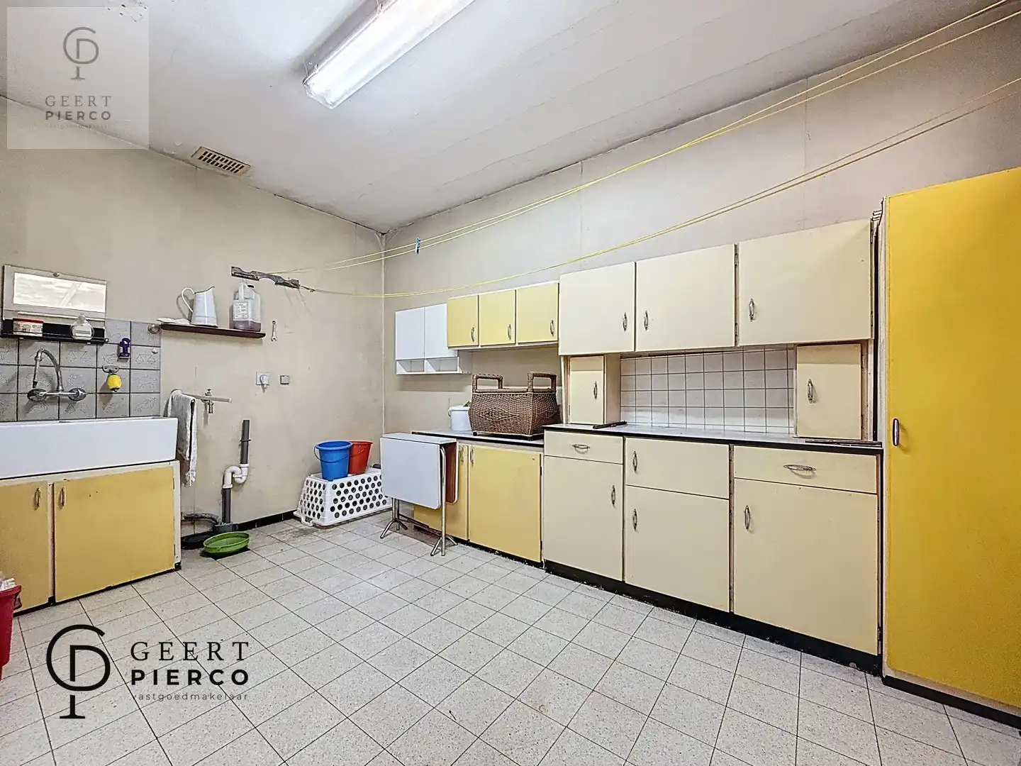 Eigentijdse woning foto 16