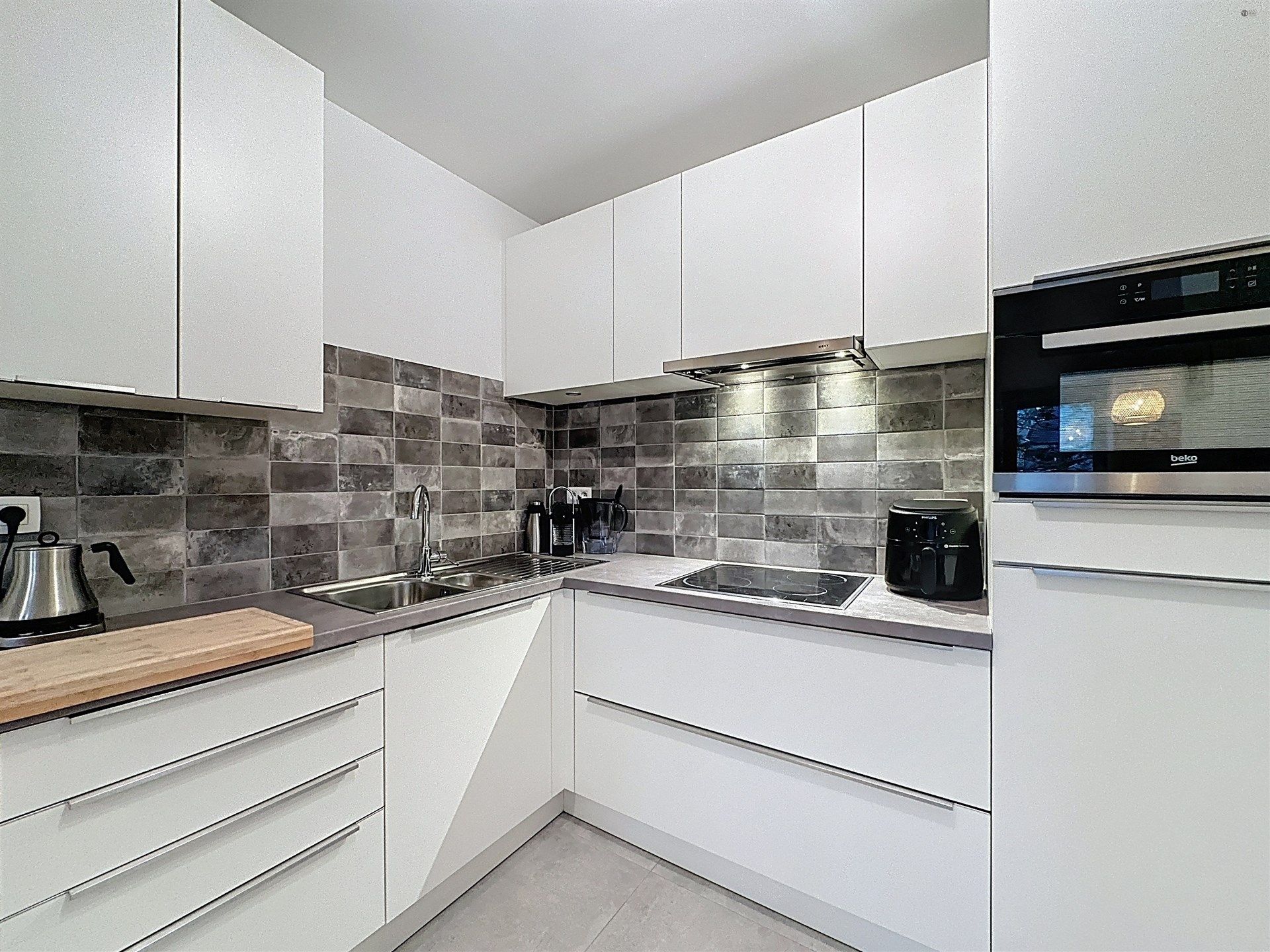 Energiezuinig appartement met staanplaats op toplocatie in Sint-Niklaas foto 5