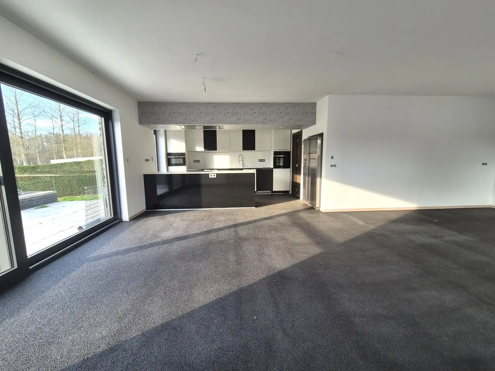 Recent, groot, praktisch + zuidgericht met prachtig uitzicht foto 11