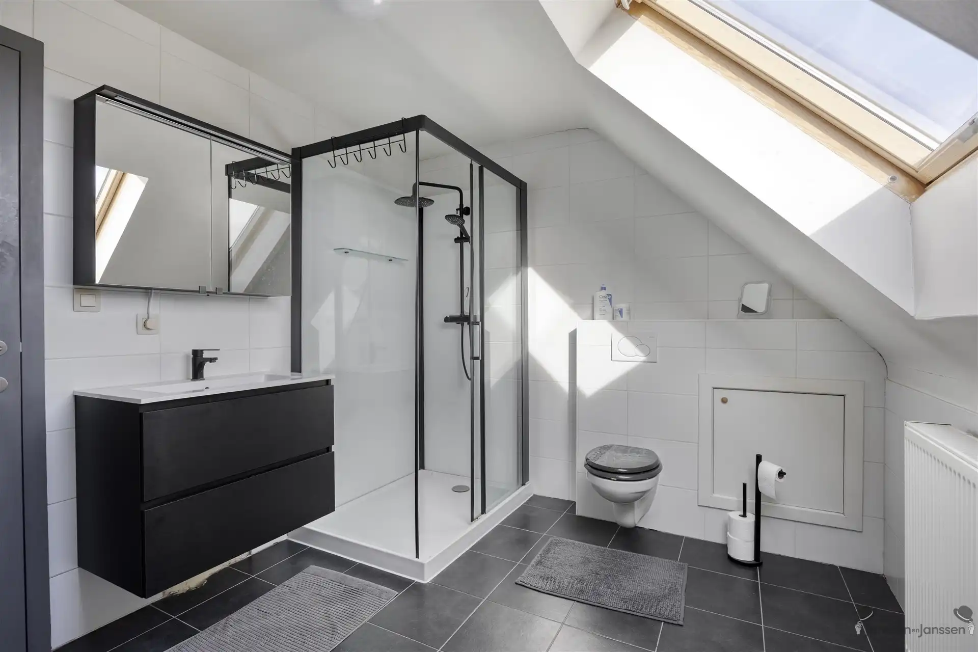 Instapklaar duplex appartement met 3 slaapkamers te Heppen (Leopoldsburg) foto 10