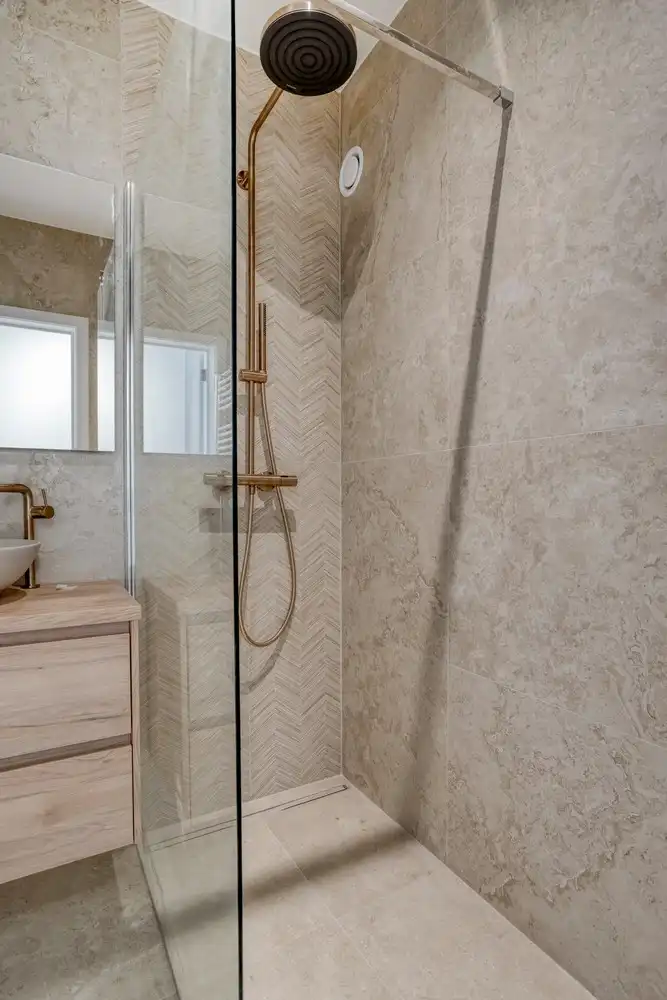 Hoogwaardig gerenoveerd 2 slaapkamer appartement nabij Citadelpark foto 12