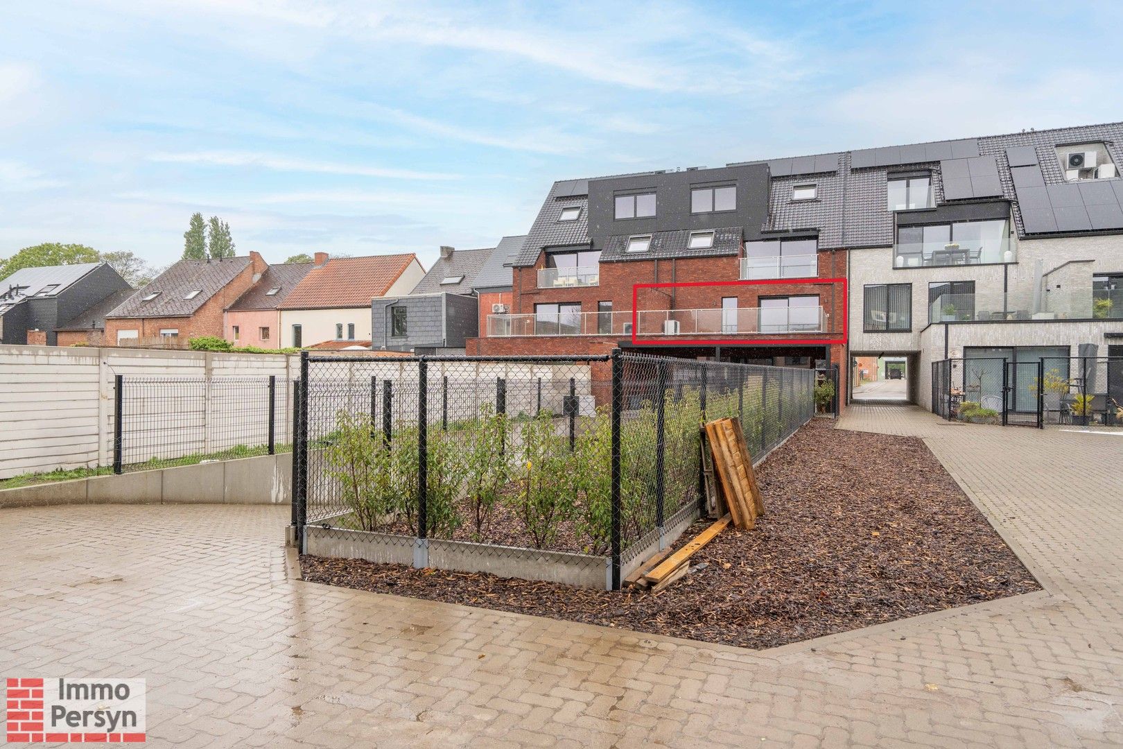 Nieuwbouw 2 slpk appartement met staanplaats en berging foto {{pictureIndex}}