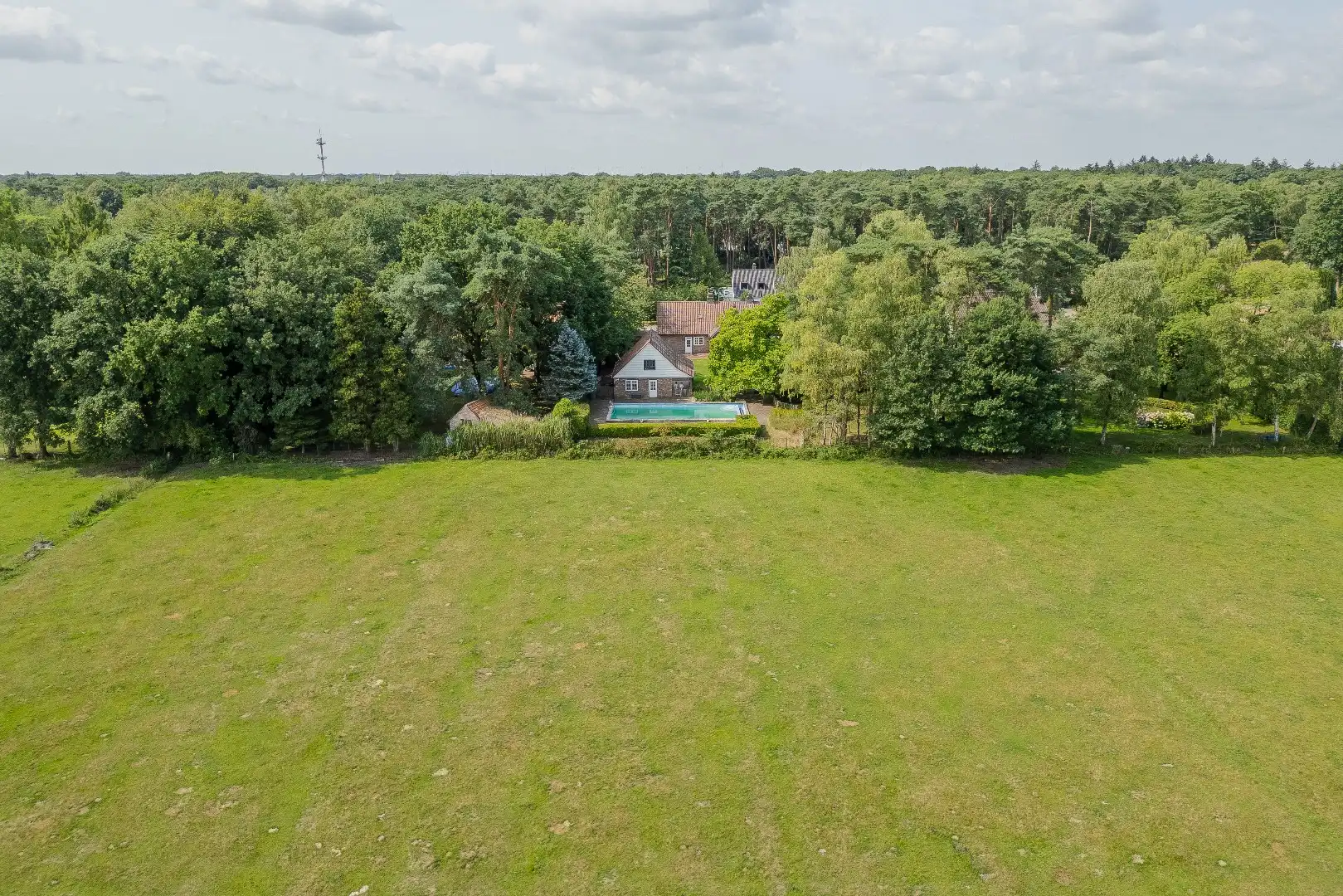 Villa met vergezicht en zwembad in Brasschaat foto 4