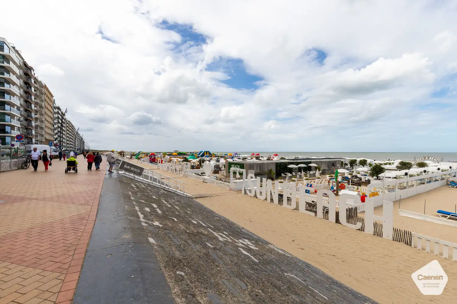 Eén slaapkamer appartement met frontaal zeezicht foto 17