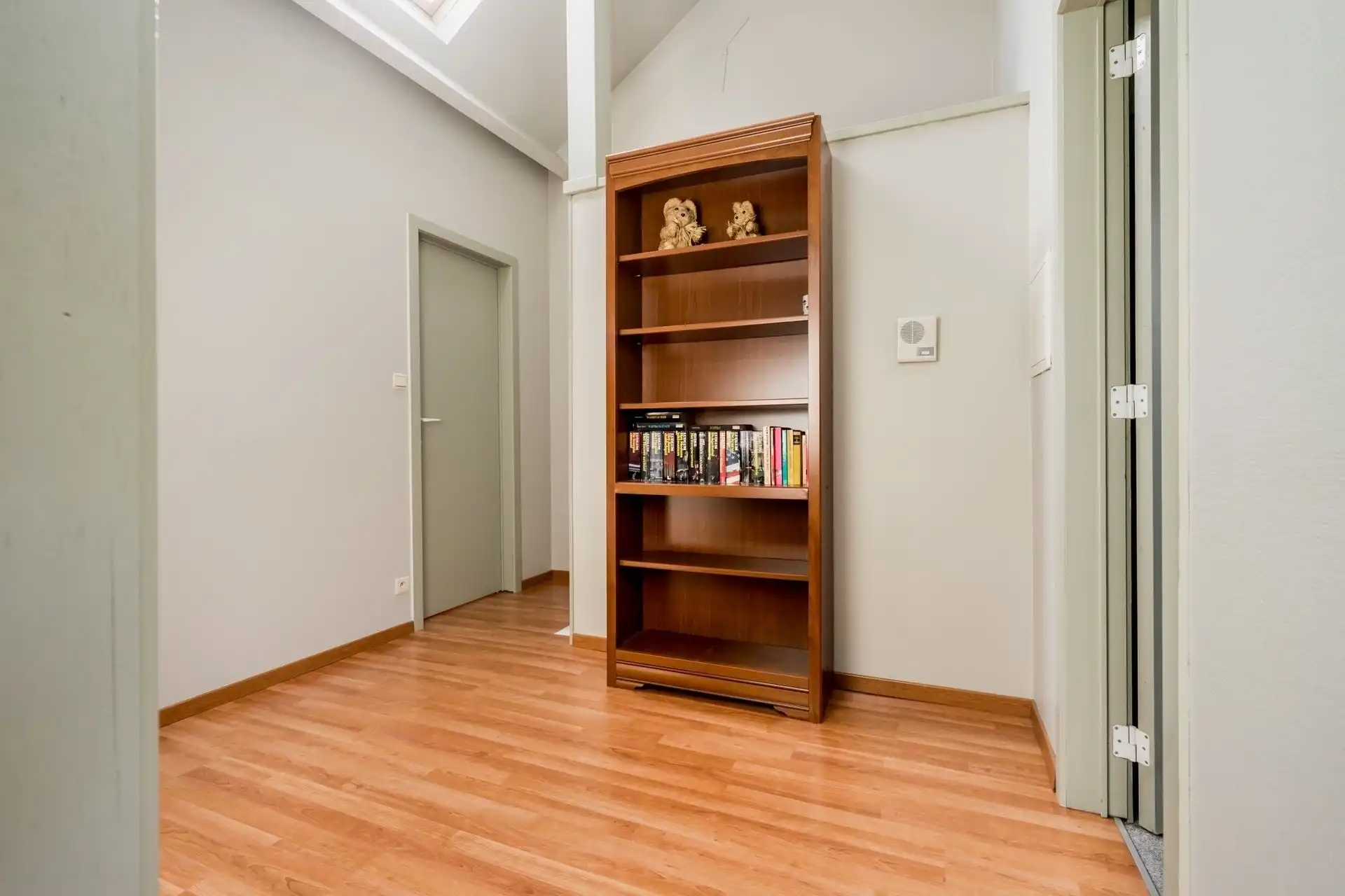 Ruime karaktervolle woning met 6 slpks en tuin! foto 23