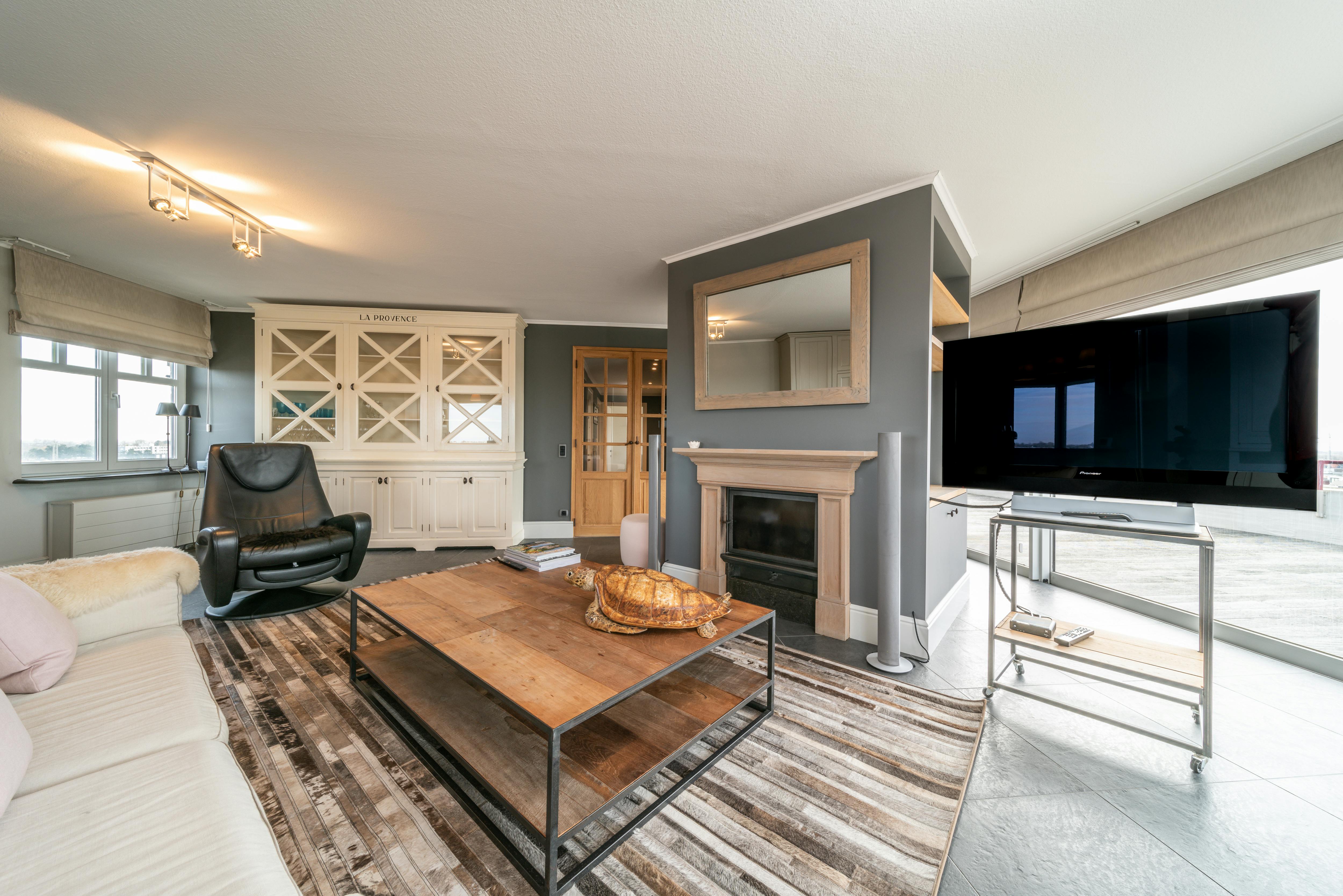 Penthouse met magnifiek zicht op de markt van De Panne foto 14