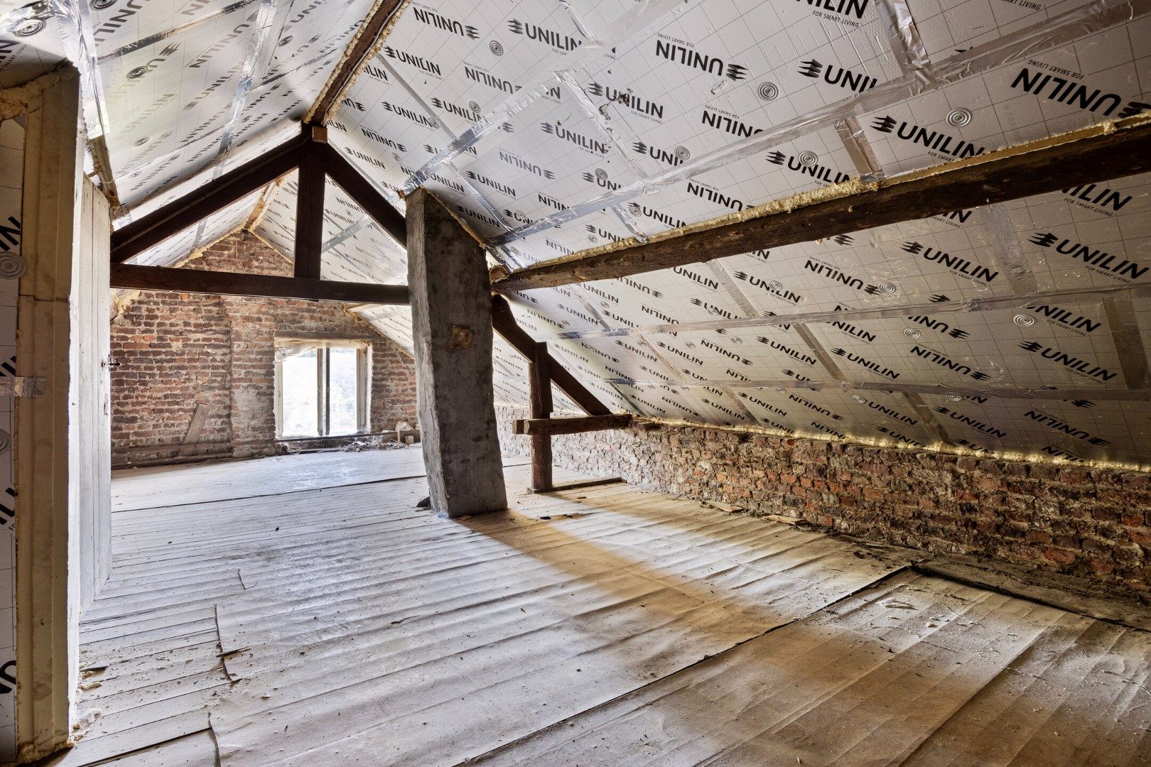 Rijwoning met grote tuin en 3 slaapkamers foto 24