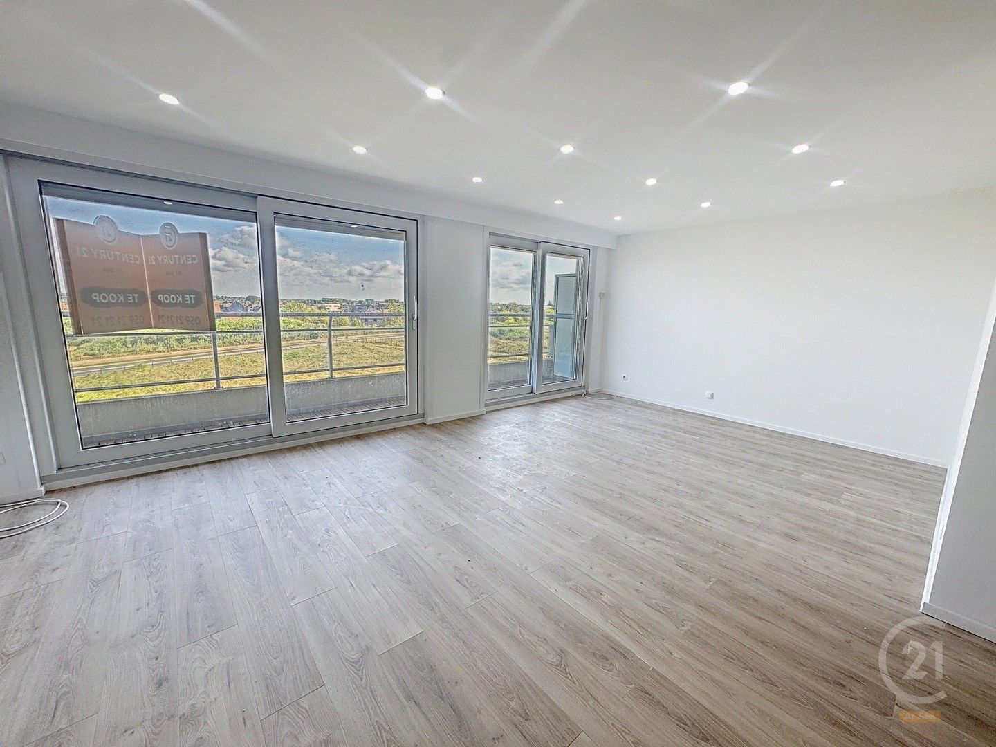 Prachtig gerenoveerd appartement met 2 slaapkamers + kinderkamer aan de Zeedijk in Middelkerke foto 7
