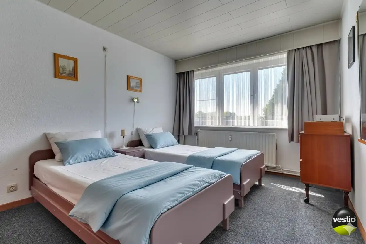 TE RENOVEREN 3 SLAAPKAMER APPARTEMENT 121M² foto 16
