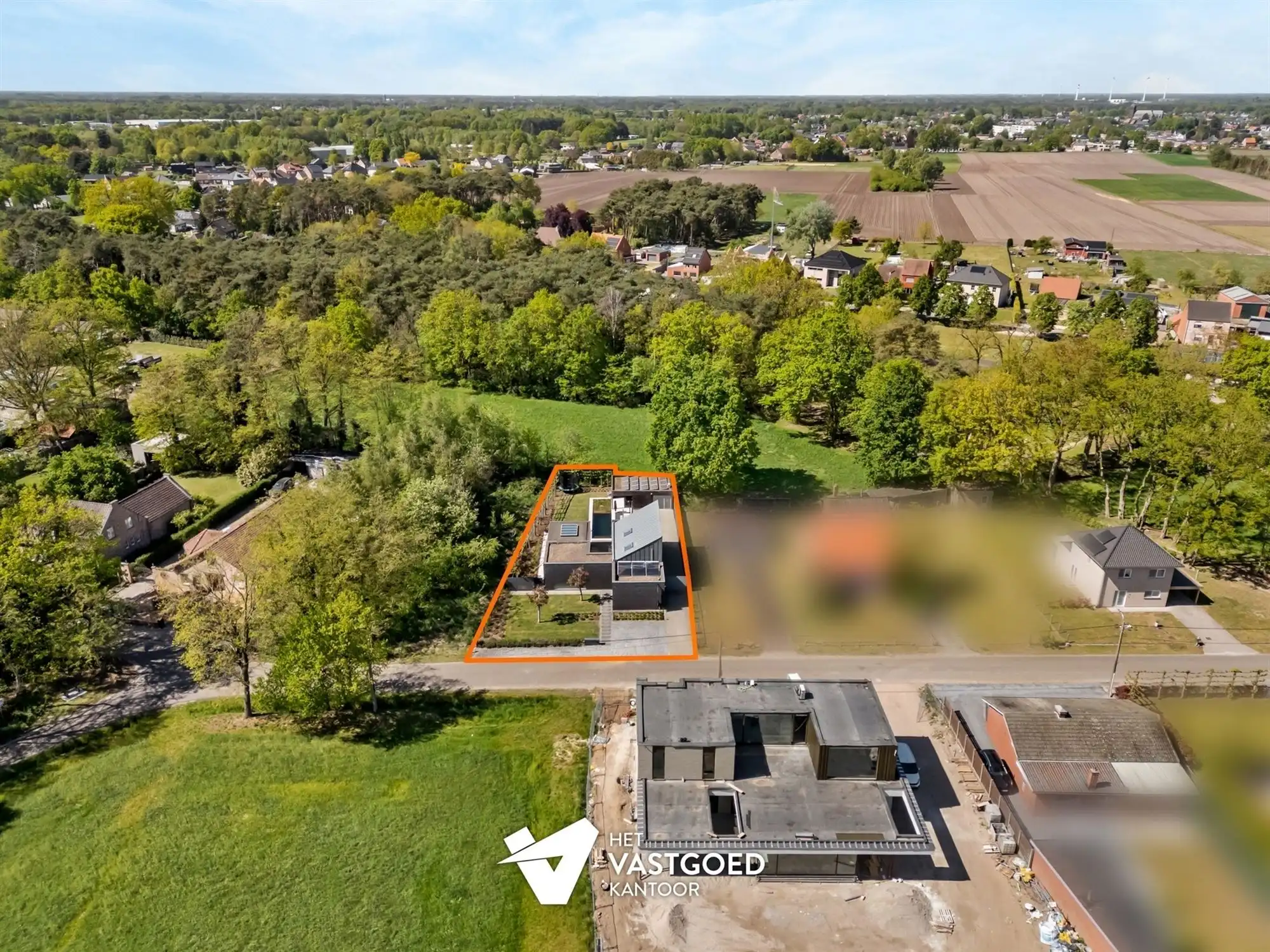 RECENTE WONING MET KWALITATIEVE AFWERKING OP TOP-LIGGING foto 34