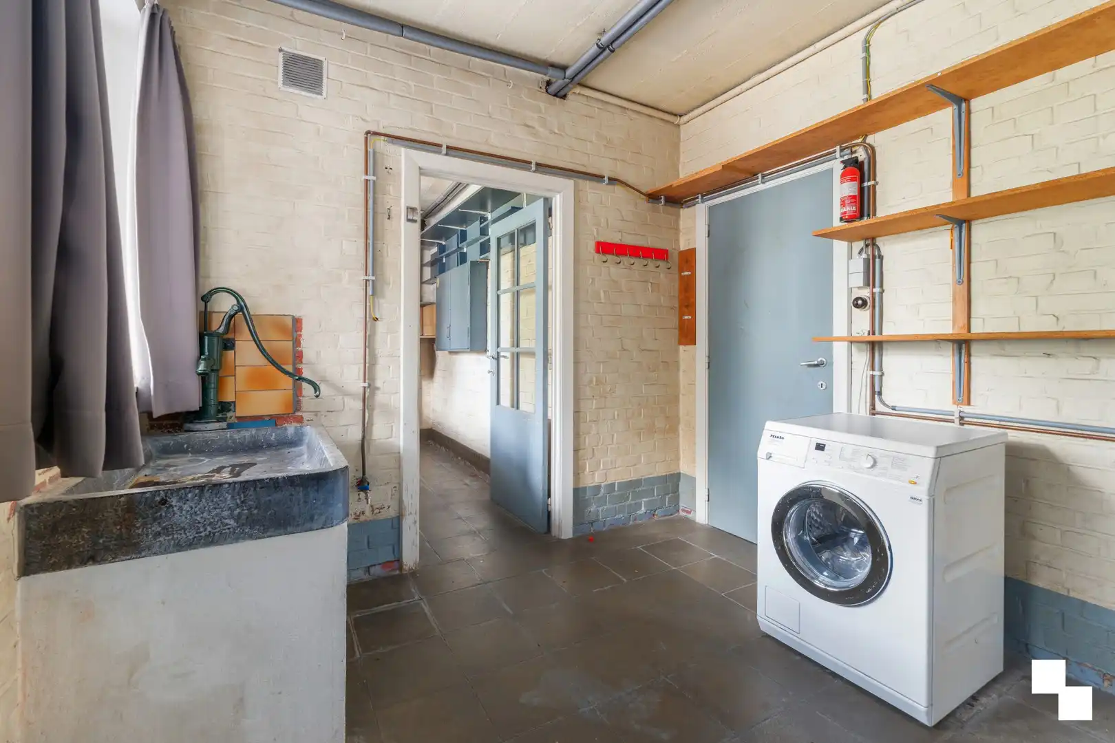 Ruime burgerwoning met leuke tuin - Roeselare foto 20