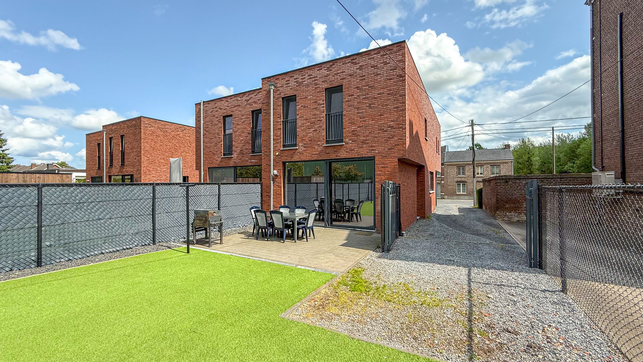 Moderne instapklare woning met 3 slaapkamers en tuin! foto 37