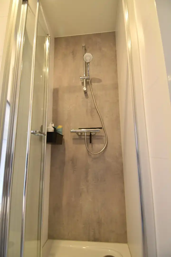 Studentenkamer (25,5 m²) te koop in "Residentie Amand 47" op het Sint-Amandsplein te Kortrijk foto 8