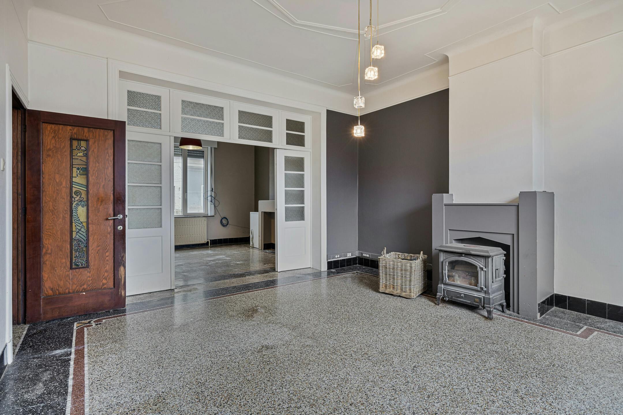 Alleenstaande woning met magazijn te koop in Oudenaarde foto 5