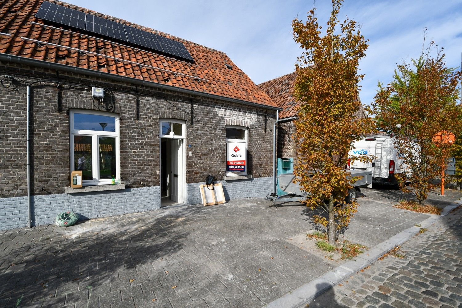 Volledig gerenoveerde dorpswoning met 3 slaapkamers foto 4
