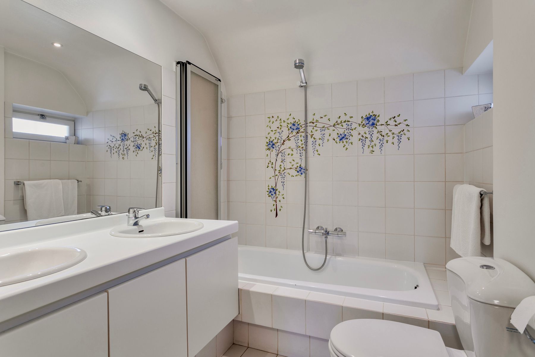Gezellige instapklare woning met garage ! foto 11
