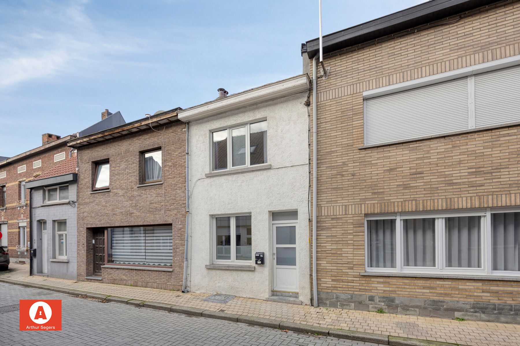 Instapklare gezinswoning  foto {{pictureIndex}}