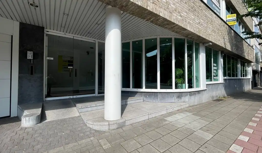 Gelijkvloers kantoor te huur nabij Singel in Antwerpen foto 2