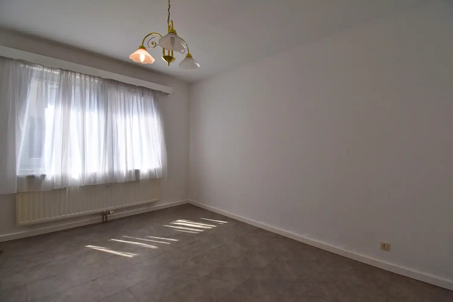 Gelijkvloers appartement te huur in Sint-Pieters-Leeuw foto 4