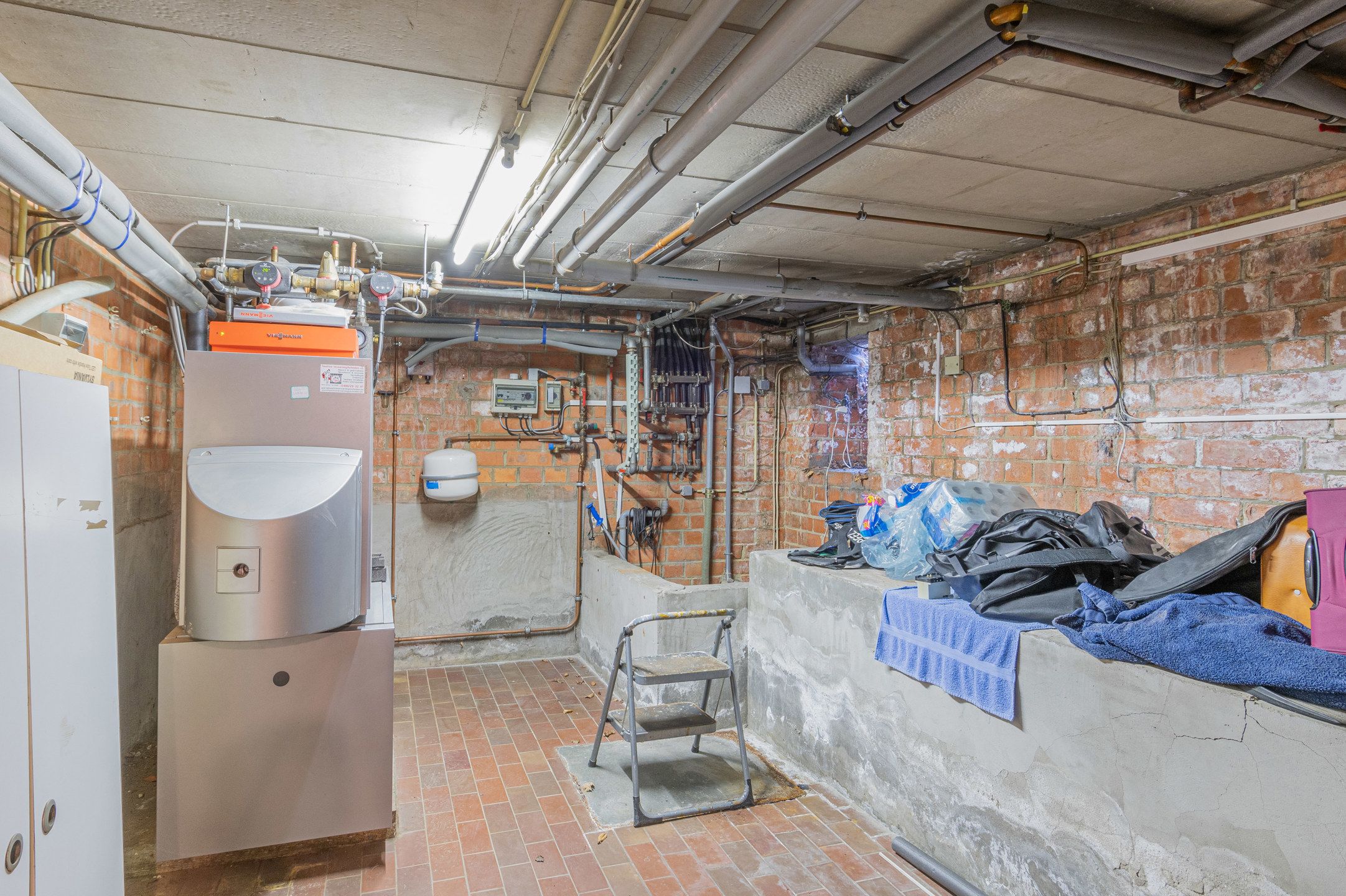 Riante woning met grote praktijkruimte foto 50