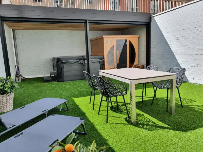 Luxueus gerenoveerd 3-slaapkamer appartement op de Zeedijk van Oostduinkerke te koop foto 12
