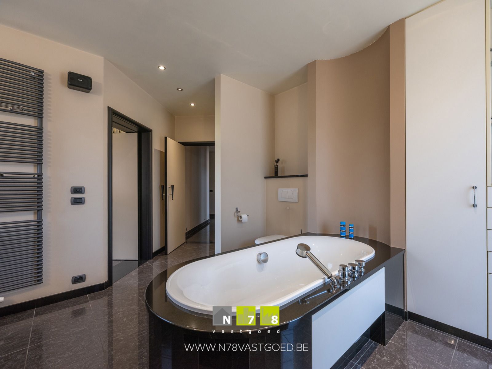 Villa te koop foto 19