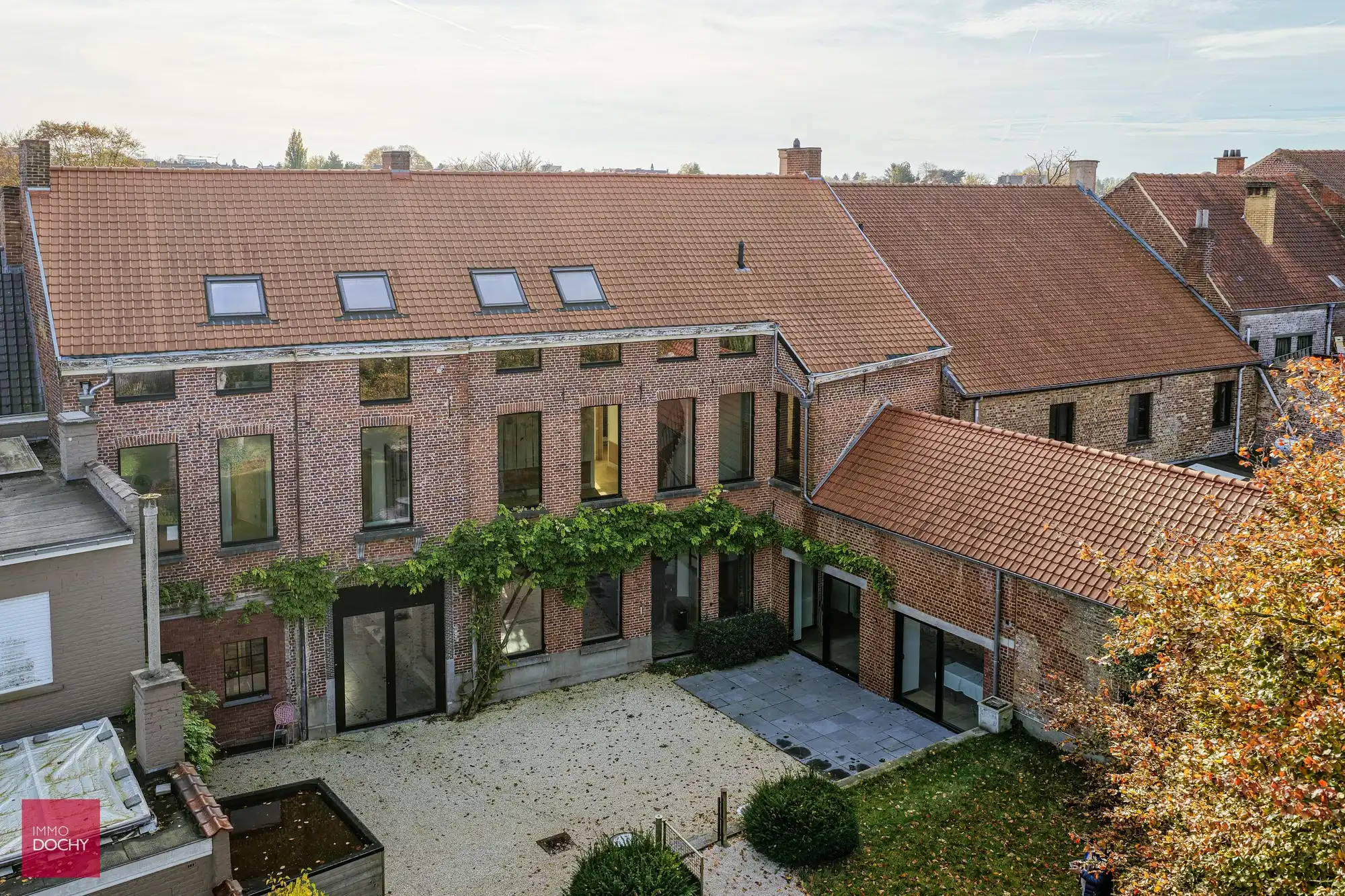 Ruime gerenoveerde stadswoning - ideaal voor kantoor, groepspraktijk, vrij beroep of horeca foto 4