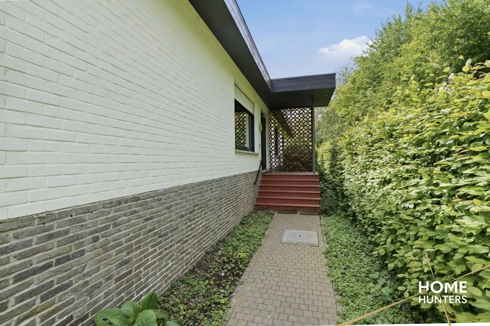 Statige gelijkvloerse villa op  een ruim perceel met 3 slaapkamers op gunstige locatie te Sint -Jan foto 31