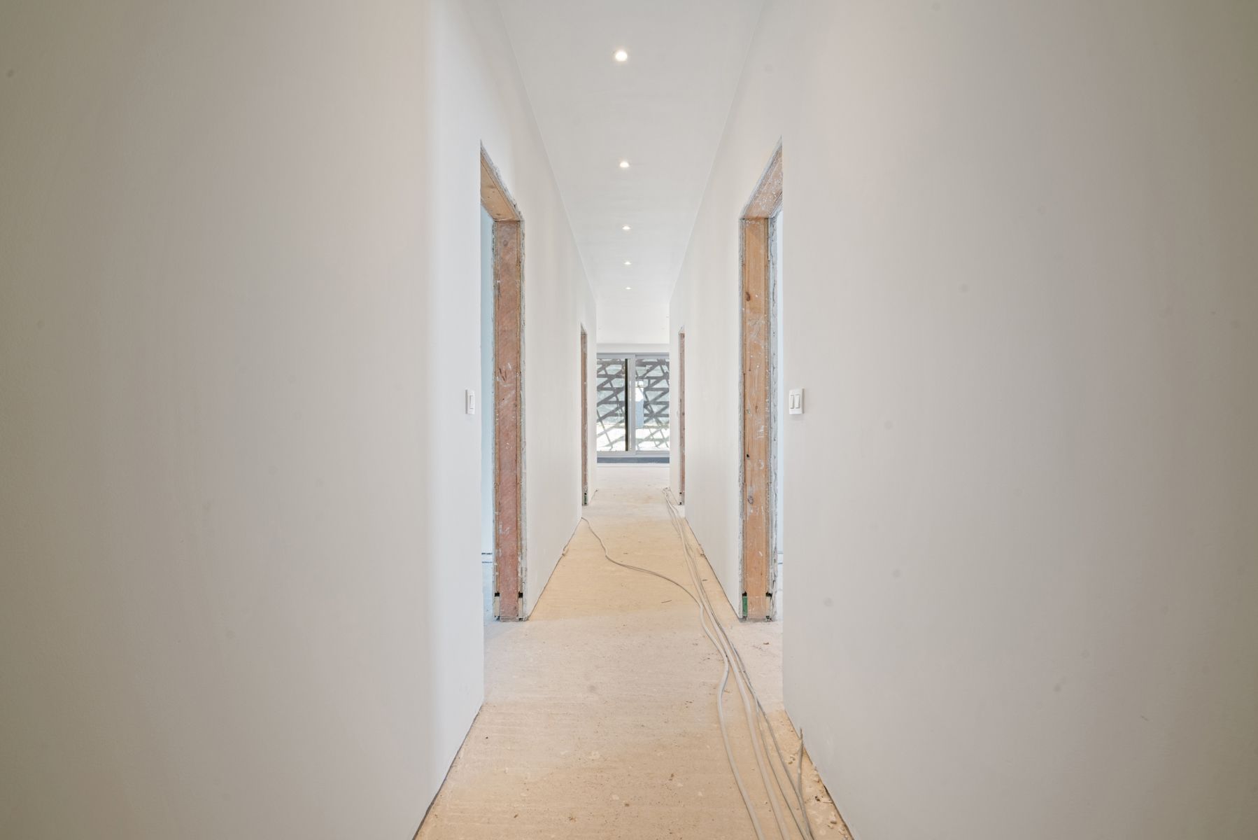 Ruim handelspand met tal van mogelijkheden foto 7