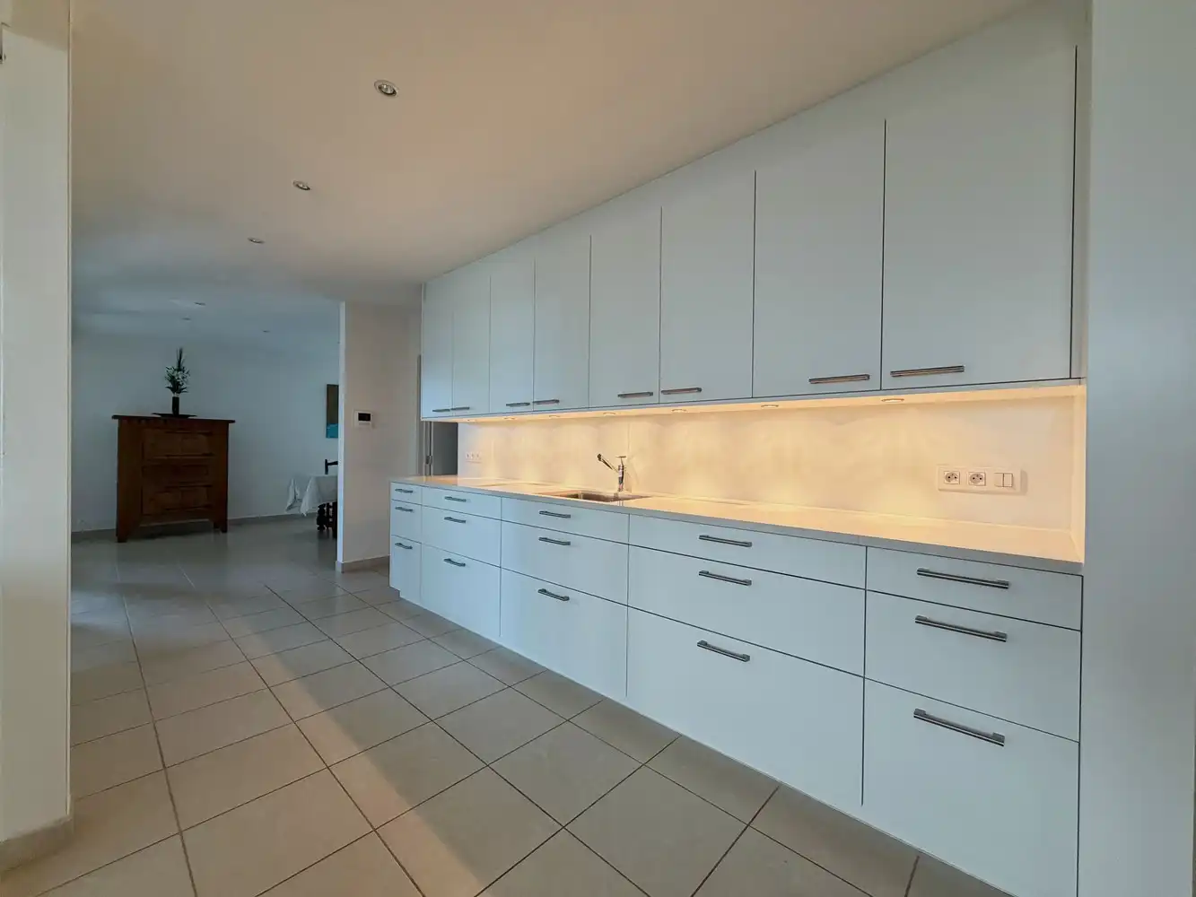 Uitzonderlijk ruime villa (450 m²) met enorm potentieel in Torhout! foto 9